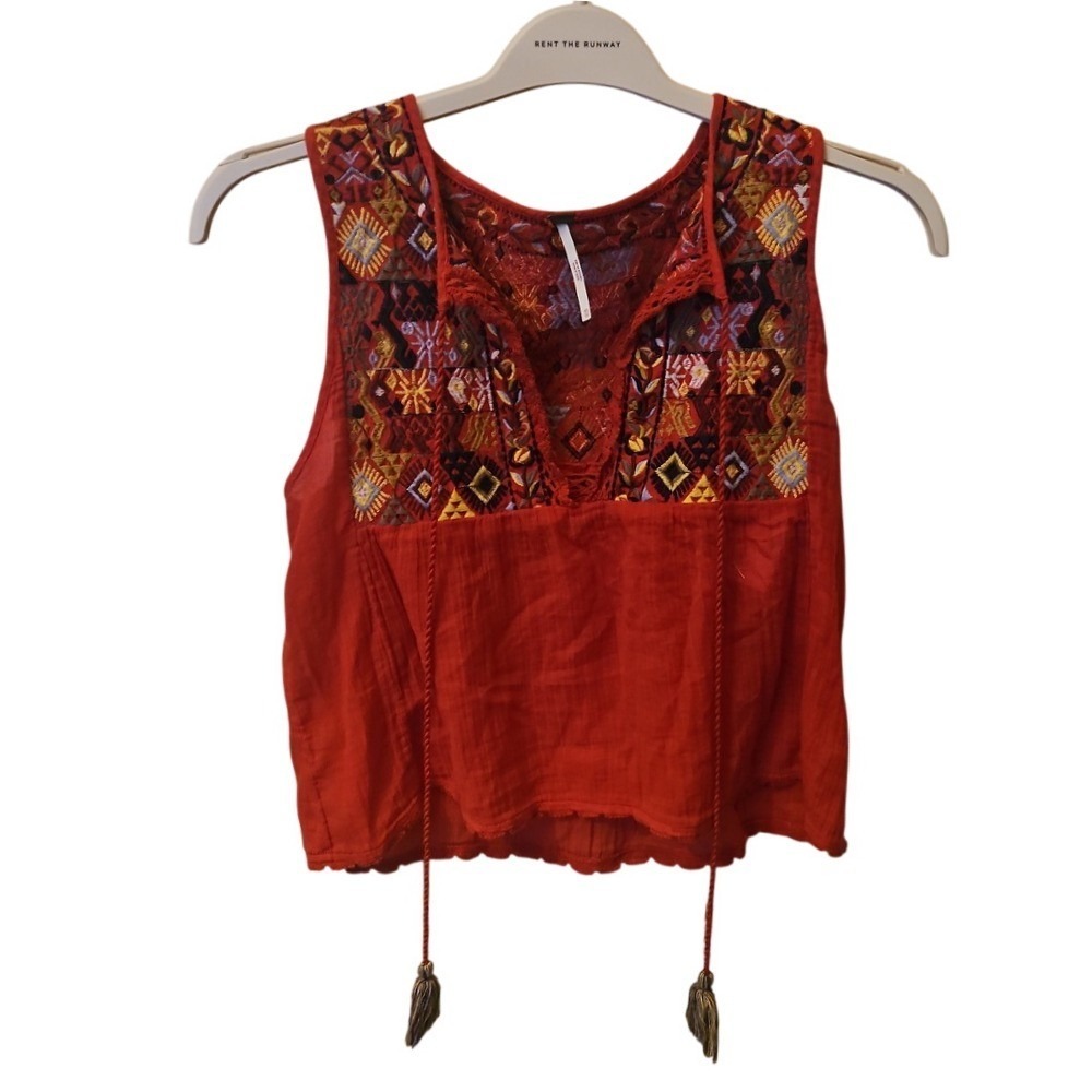 Free People Lohri Red Embroidered Sleeveless Tie Front Blouse XS Hippie Boho - Picture 2 of 4
